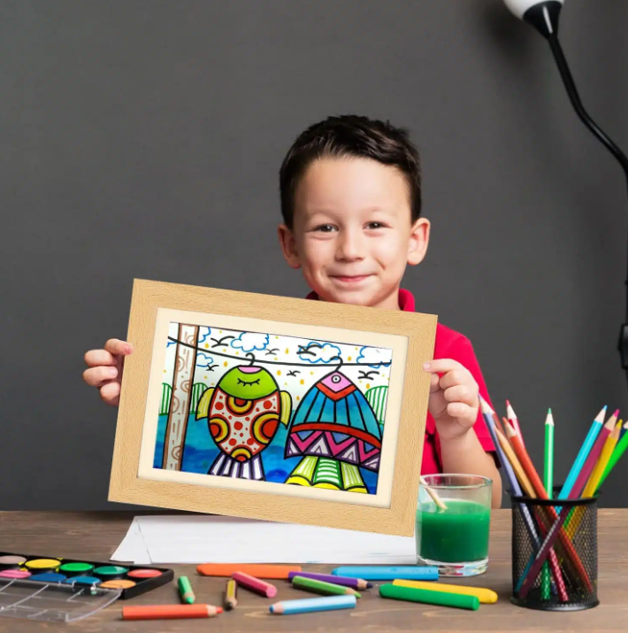 Cadre pour Dessins d'Enfants | Stockez et Exposez jusqu'à 150 Œuvres | Format A4